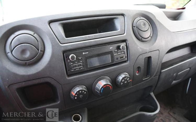 RENAULT MASTER L3H2 FG 2.3 DCI 125CH 35 CONFORT BLANC EA-025-XC