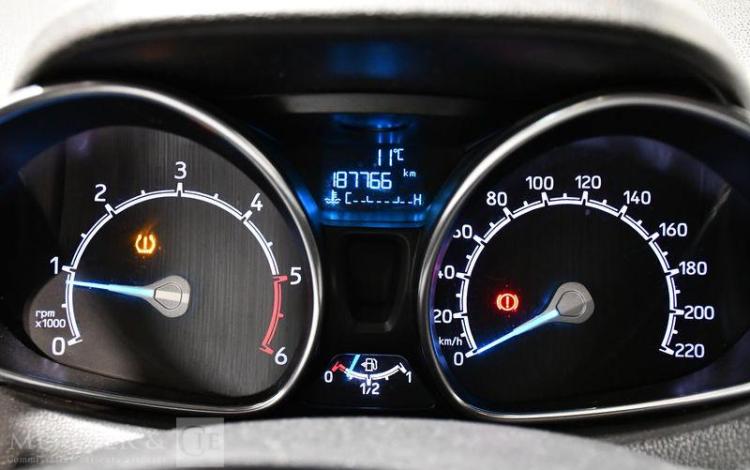 FORD ECOSPORT 1.5 TDCI 95CH TITANIUM BLANC EA-469-JV