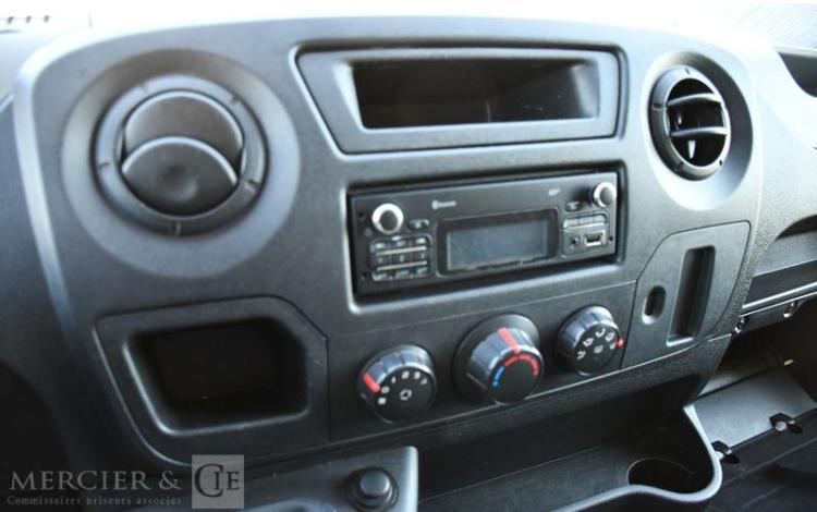 RENAULT MASTER BLANC EB-610-SC