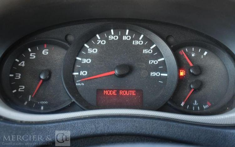 RENAULT MASTER BLANC EB-610-SC