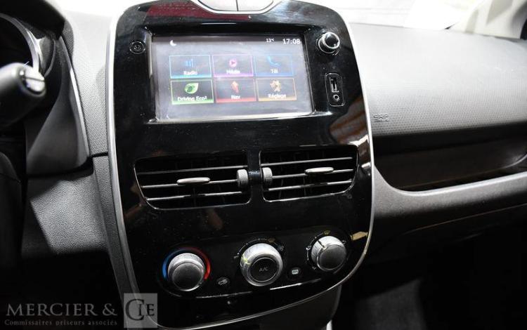 RENAULT CLIO BLANC ED-524-NA