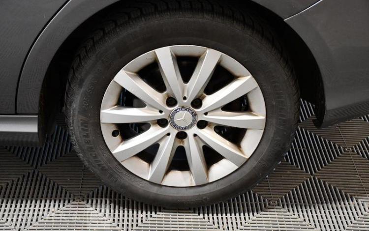 MERCEDES CLASSE B 1,8 200 CDI 135 BLUE EFFICIENCY DESIGN 7G-DCT BVA GRIS EE-875-DH