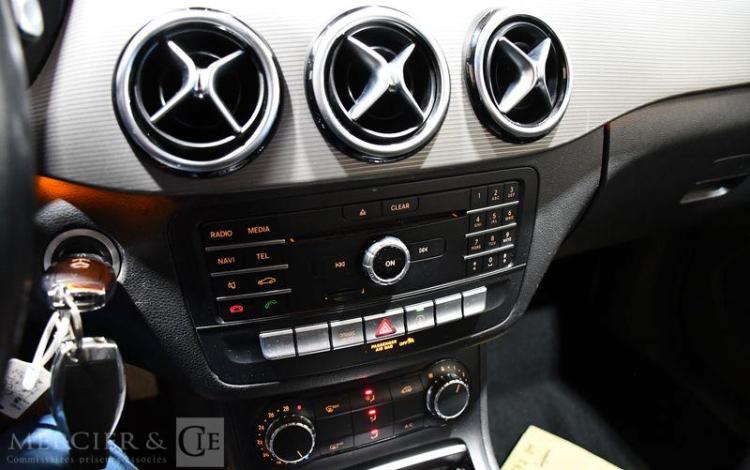 MERCEDES CLASSE B 1,8 200 CDI 135 BLUE EFFICIENCY DESIGN 7G-DCT BVA GRIS EE-875-DH
