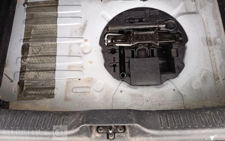 RENAULT CLIO BLANC EH-058-YM