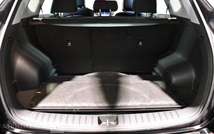 HYUNDAI TUCSON 2,0 CRDI 135 EXECUTIVE 2WD NOIR EH-909-EP