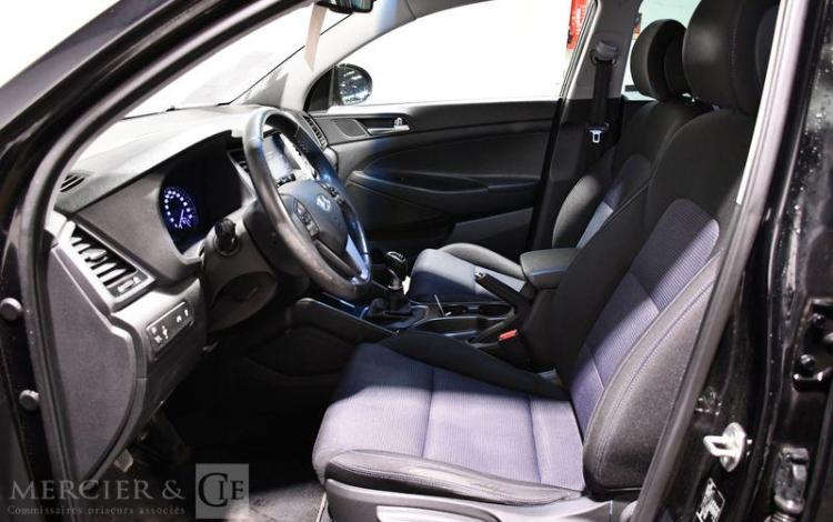 HYUNDAI TUCSON 2,0 CRDI 135 EXECUTIVE 2WD NOIR EH-909-EP