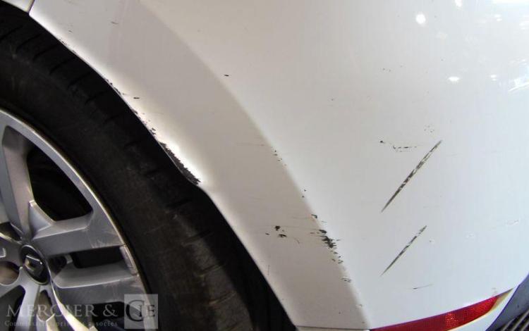 RENAULT CLIO IV BLANC EJ-200-MA