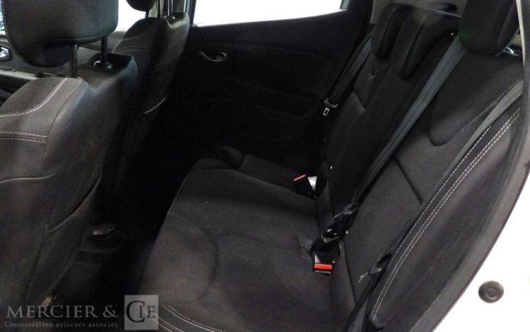 RENAULT CLIO IV BLANC EJ-574-PV