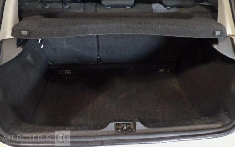 RENAULT CLIO IV BLANC EJ-574-PV