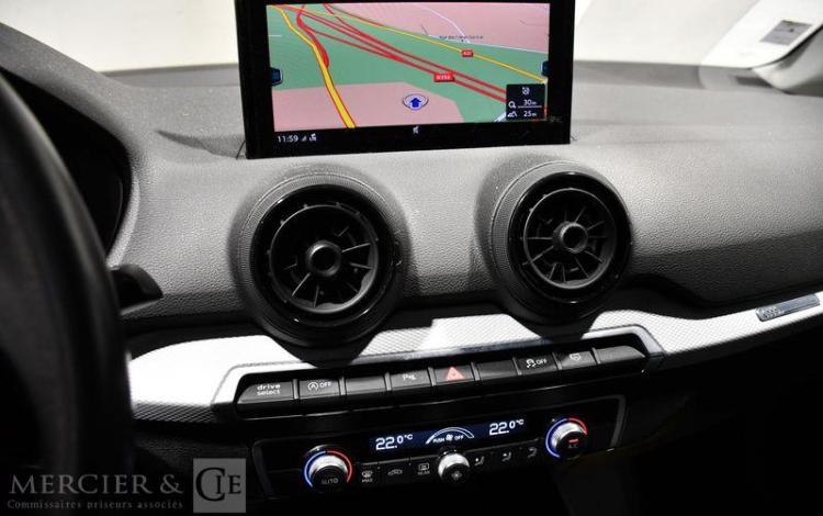 AUDI Q2 1.6 TDI 115 DESIGN S-TRONIC POUR PIECES SANS CARTE GRISE GRIS EL-292-MH