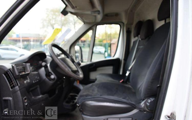 PEUGEOT BOXER 35 L2H2 2,0 130CH PREMIUM BLANC EN-741-VQ