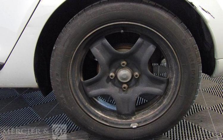 RENAULT CLIO IV BLANC EN-832-GG