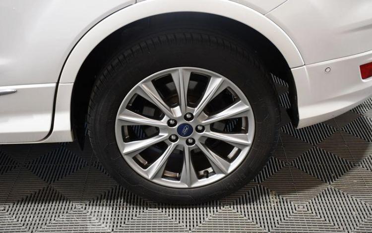 FORD KUGA 2.0 TDCI 180 VIGNALE 4X4 POWERSHIFT BLANC EP-050-TN