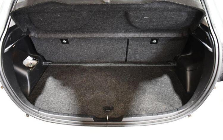 TOYOTA YARIS 1.0 VVTI 70ch DYNAMIC BLANC EQ-299-ZD