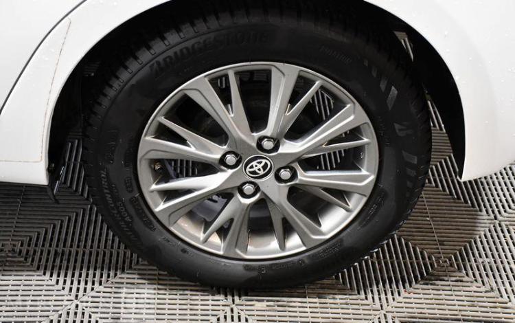 TOYOTA YARIS 1.0 VVTI 70ch DYNAMIC BLANC EQ-299-ZD