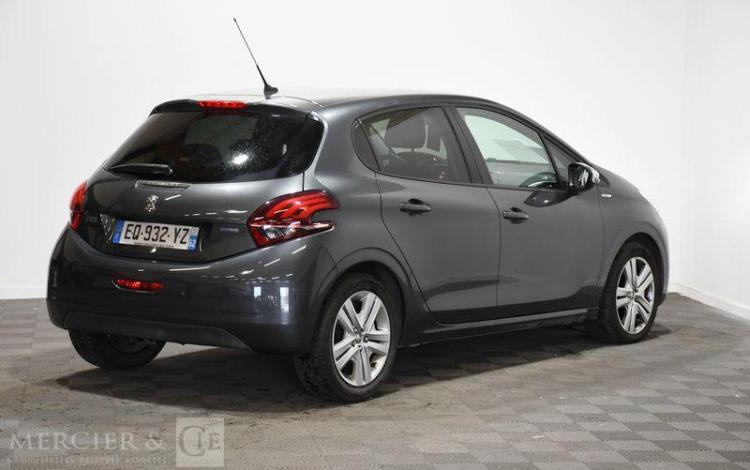PEUGEOT 208 1.2 PURETECH 80CH STYLE GRIS EQ-932-YZ