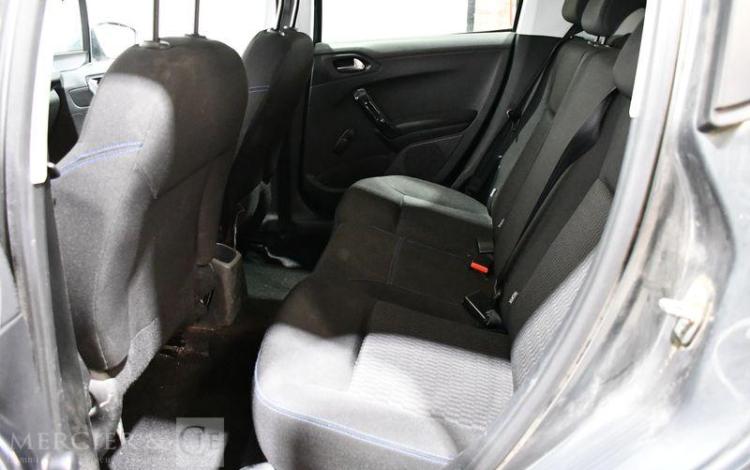 PEUGEOT 208 1.2 PURETECH 80CH STYLE GRIS EQ-932-YZ