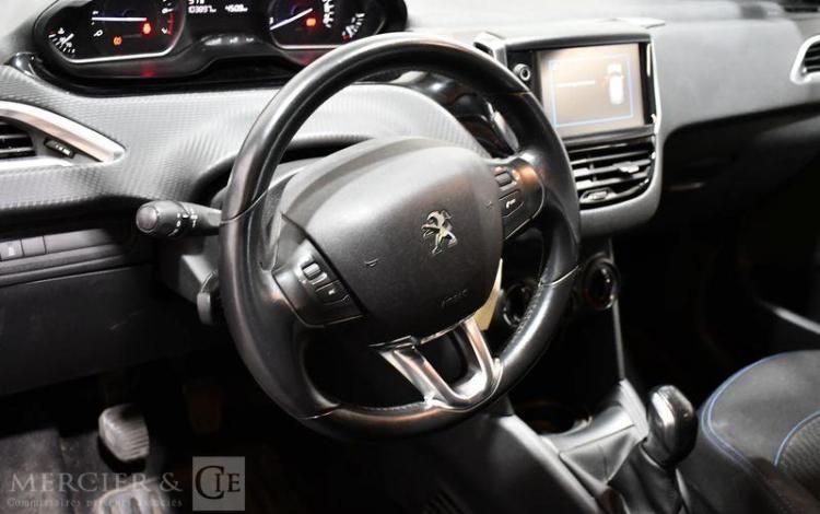 PEUGEOT 208 1.2 PURETECH 80CH STYLE GRIS EQ-932-YZ