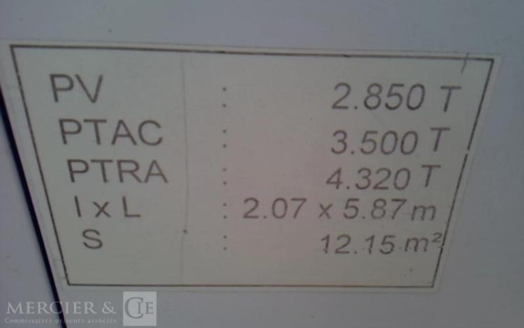 RENAULT MASTER NACELLE SUR VL 12M 1783H BLANC ES-049-CQ