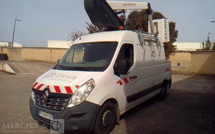 RENAULT MASTER NACELLE SUR VL 12M 1783H BLANC ES-049-CQ