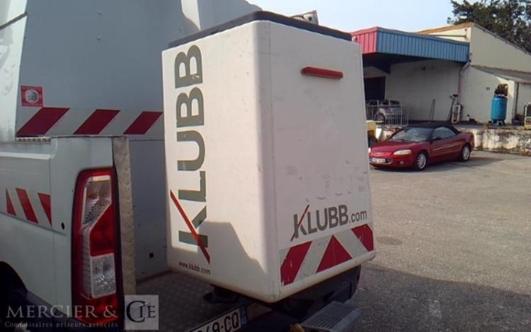 RENAULT MASTER NACELLE SUR VL 12M 1783H BLANC ES-049-CQ