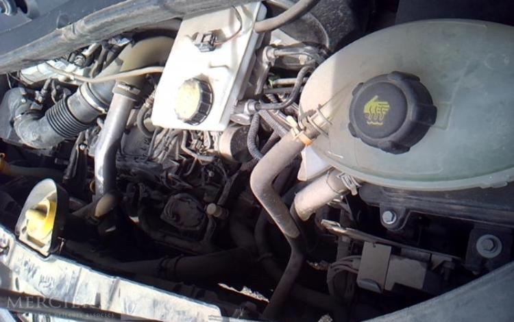 RENAULT MASTER NACELLE SUR VL 12M 1783H BLANC ES-049-CQ