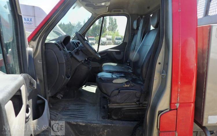 RENAULT MASTER BENNE SIMPLE CABINE COFFRE ROUGE ES-462-VF