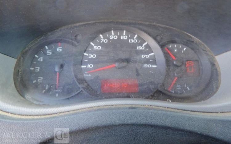 RENAULT MASTER BENNE SIMPLE CABINE COFFRE ROUGE ES-462-VF