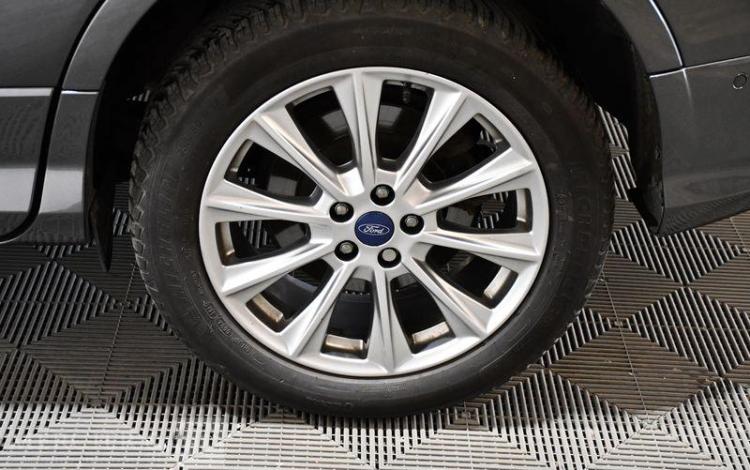 FORD KUGA 2.0 TDCI 150CH VIGNALE 4X2 GRIS ES-573-NB