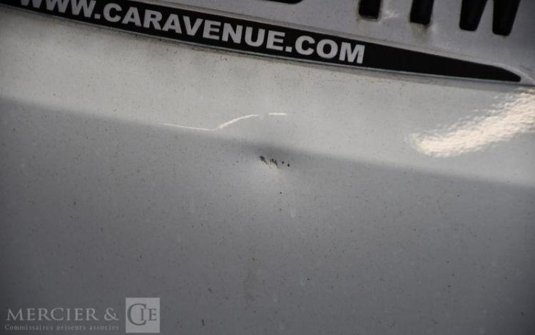 PEUGEOT 2008 1.6 BLUEHDI 120ch GT LINE BLANC ES-586-RW