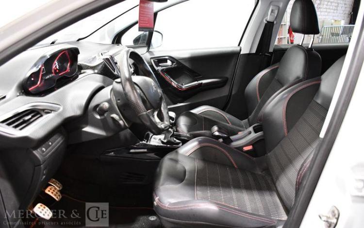 PEUGEOT 2008 1.6 BLUEHDI 120ch GT LINE BLANC ES-586-RW