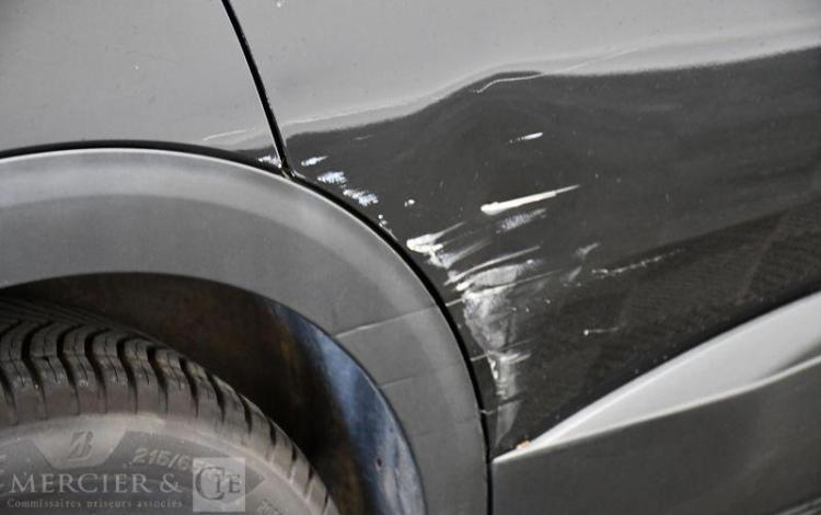 PEUGEOT 3008 NOIR ET-422-JP
