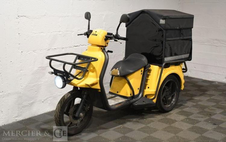 LIGIER STABY JAUNE EV-066-RJ