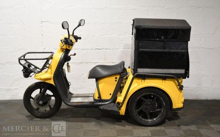 LIGIER STABY JAUNE EV-066-RJ