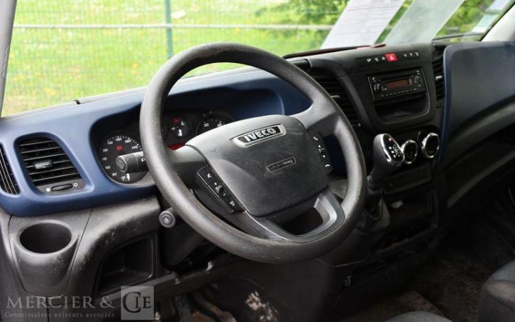 IVECO DAILY FOURGON 35S14 BVA BLANC EX-885-MH