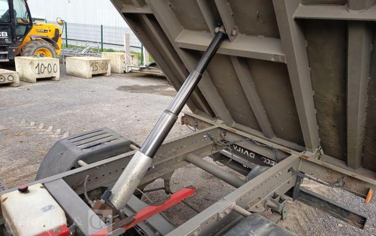 IVECO 35C12 BENNE SIMPLE CABINE COFFRE  EY-734-WL