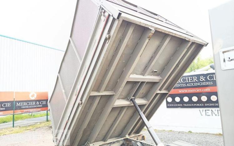 IVECO 35C12 BENNE SIMPLE CABINE COFFRE  EY-734-WL