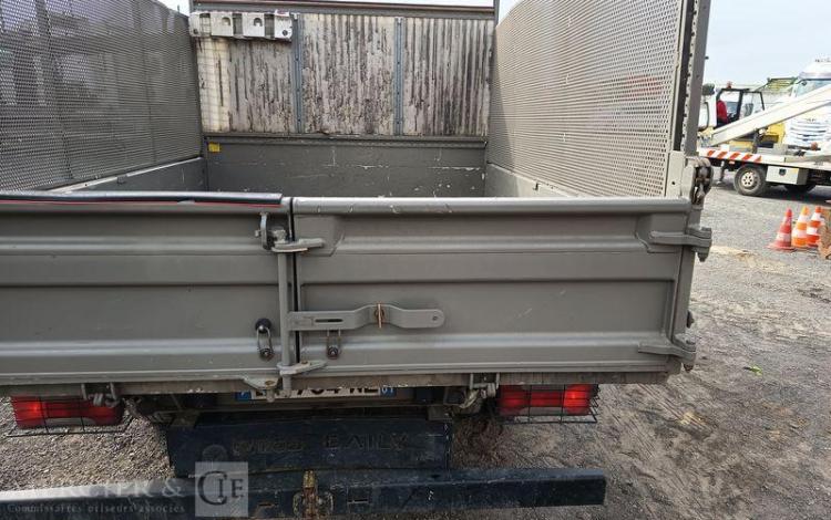 IVECO 35C12 BENNE SIMPLE CABINE COFFRE  EY-734-WL