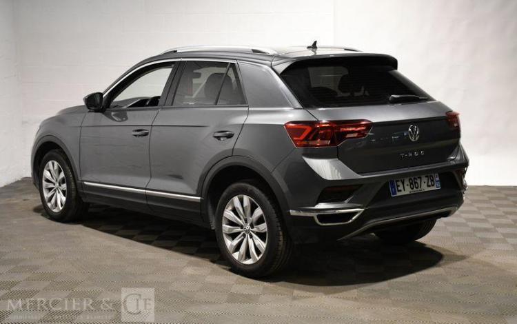 VOLKSWAGEN T ROC 1,5 TSI 150 EVO CARAT GRIS EY-867-ZB