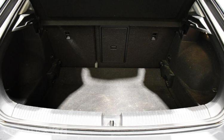 VOLKSWAGEN T ROC 1,5 TSI 150 EVO CARAT GRIS EY-867-ZB