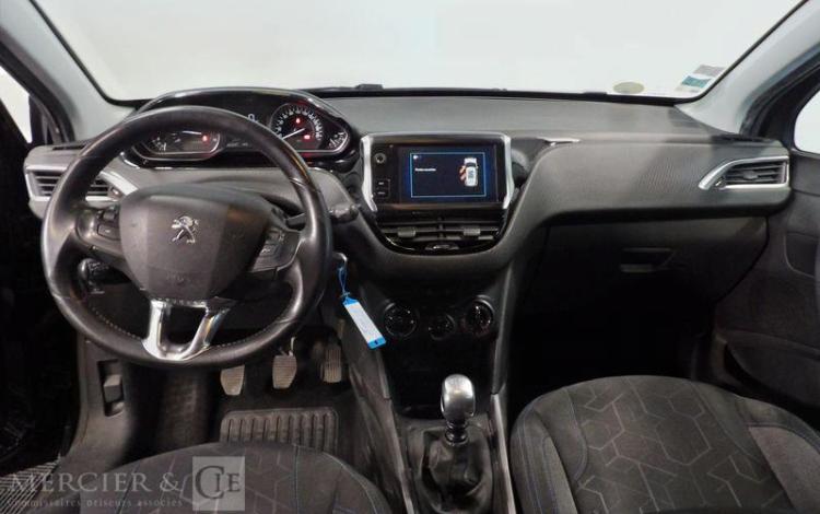 PEUGEOT 2008 GENERATION-I 1.6 BLUEHDI 100CH STYLE NOIR EZ-136-LP