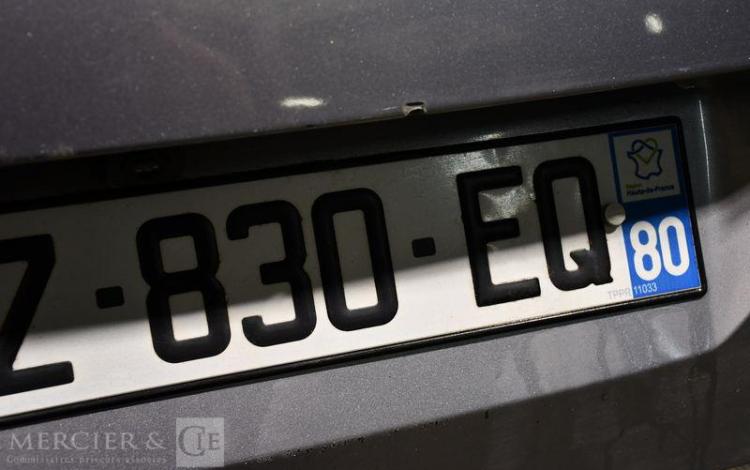 PEUGEOT 5008 2.0 BLUEHDI 150CH GT LINE GRIS EZ-830-EQ