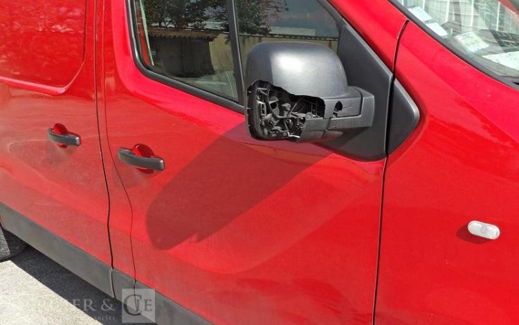 RENAULT TRAFIC 1.6 DCI 125ch 1T2 L1H1 GRAND-CONFORT ROUGE FB-490-BB