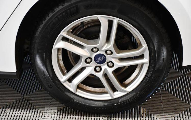 FORD FOCUS 1.5 ECOBLUE 95CH TREND BUSINESS
 BLANC FB-766-QJ