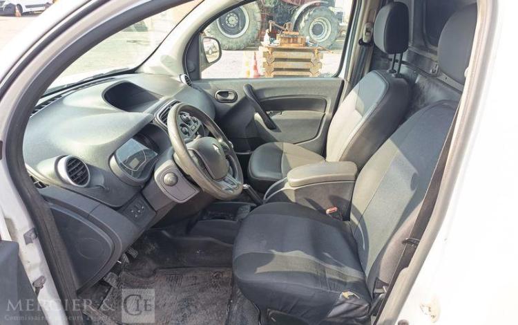 RENAULT KANGOO MAXI 1.5 DCI 110 GRAND-VOLUME CONFORT – DIESEL – 161933 KMS – ANNEE 2018 BLANC FB-920-YD