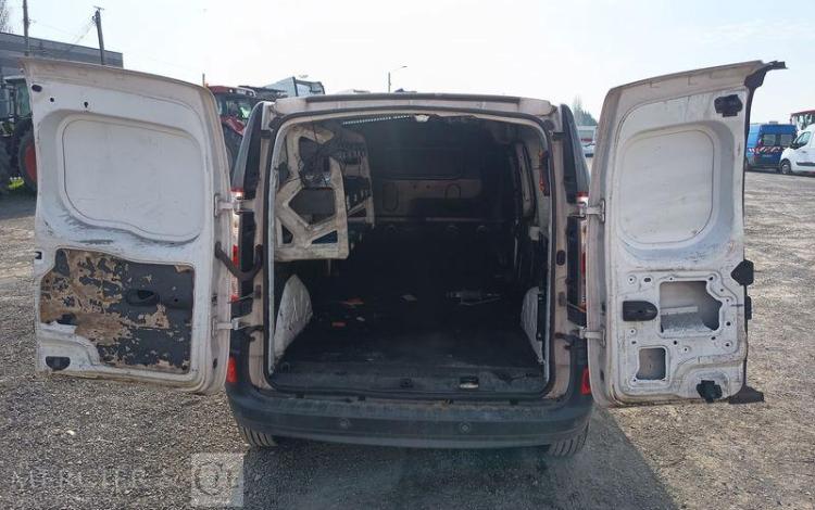 RENAULT KANGOO MAXI 1.5 DCI 110 GRAND-VOLUME CONFORT – DIESEL – 161933 KMS – ANNEE 2018 BLANC FB-920-YD