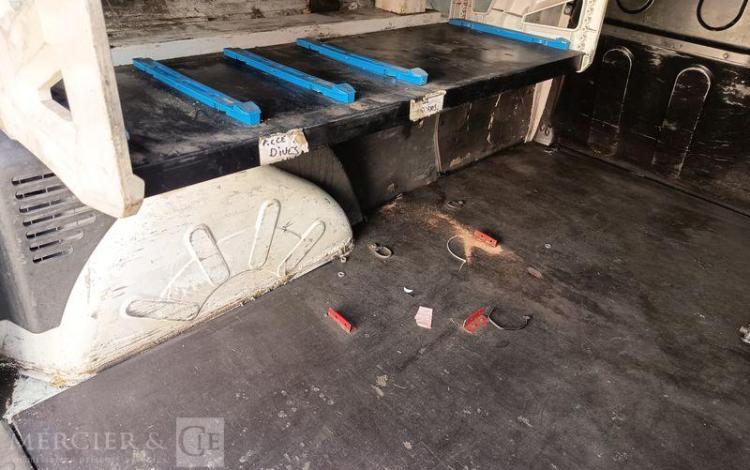 RENAULT KANGOO MAXI 1.5 DCI 110 GRAND-VOLUME CONFORT – DIESEL – 161933 KMS – ANNEE 2018 BLANC FB-920-YD