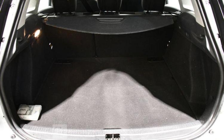 RENAULT CLIO IV ESTATE 0.9 TCE 90CH ZEN BLANC FC-330-AJ