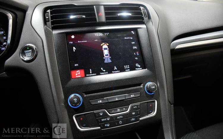 FORD MONDEO NOIR FC-401-GQ