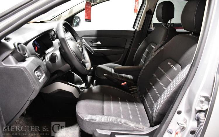 DACIA DUSTER 1.5 BLUEDCI 115CH PRESTIGE 4X2 GRIS FD-360-EM